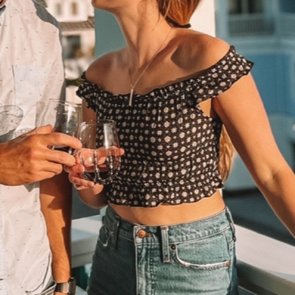 Black patterned crop top